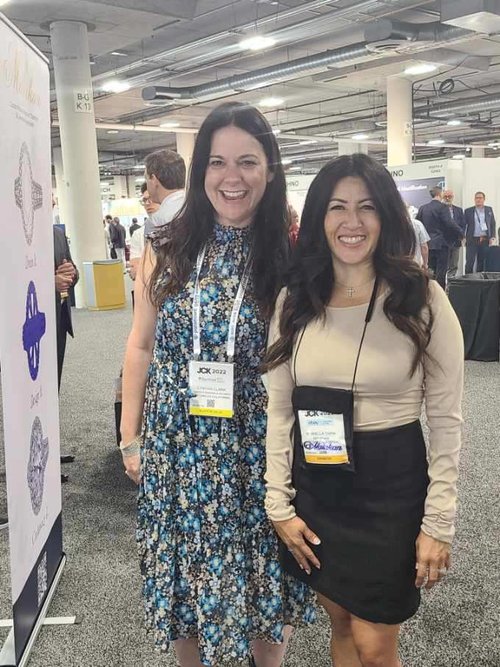 Two women at JCK 2022