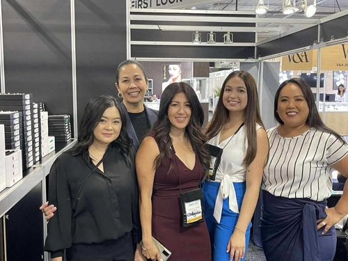 Five women at JCK2022